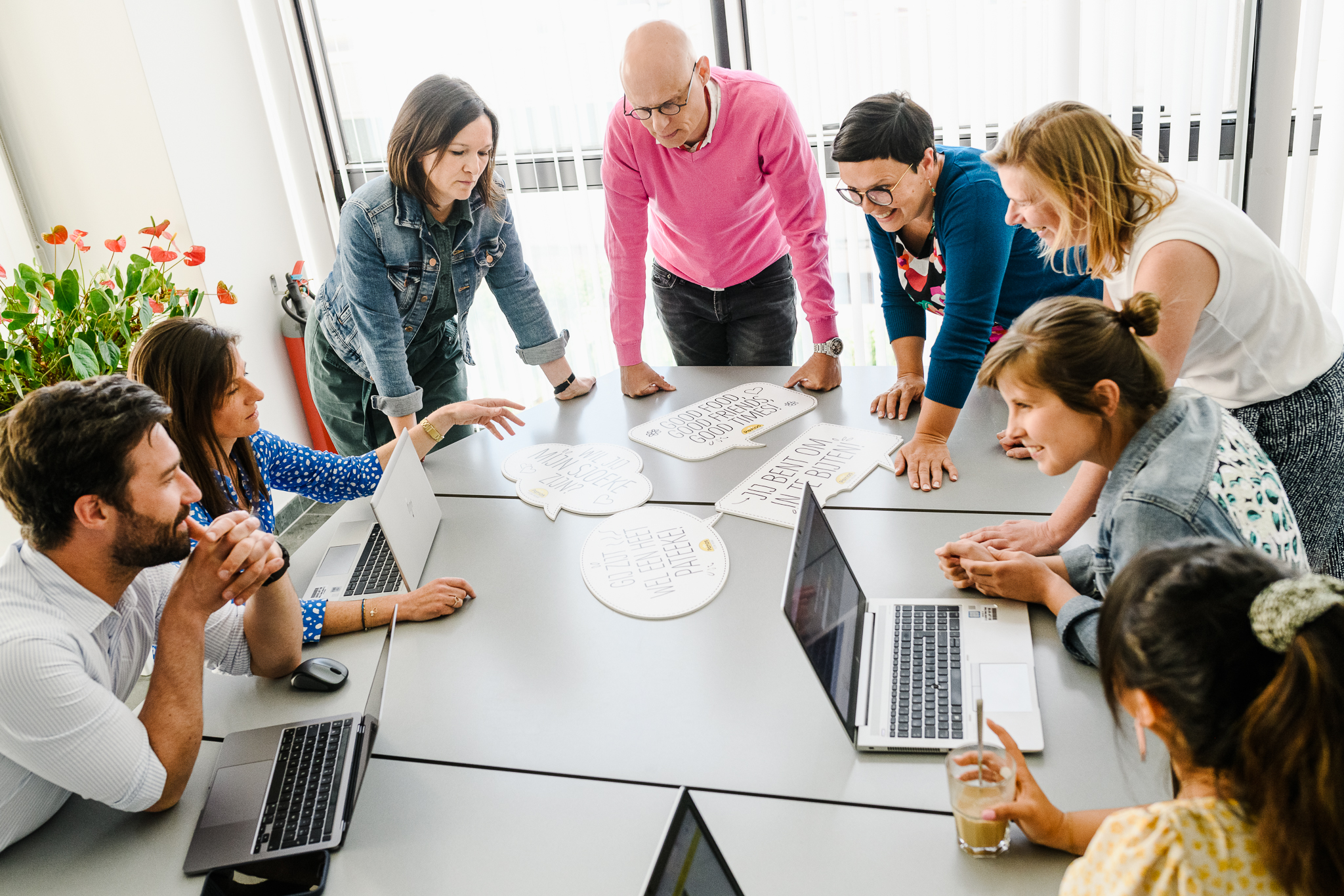 20 awesome entertainment ideas for corporate events