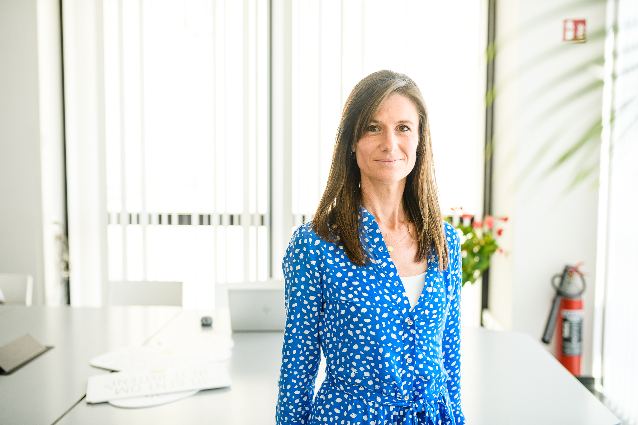 Using surveys to re-engage former customers